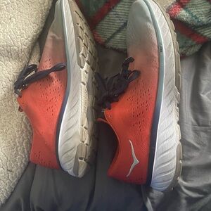 Men’s HOKA 11